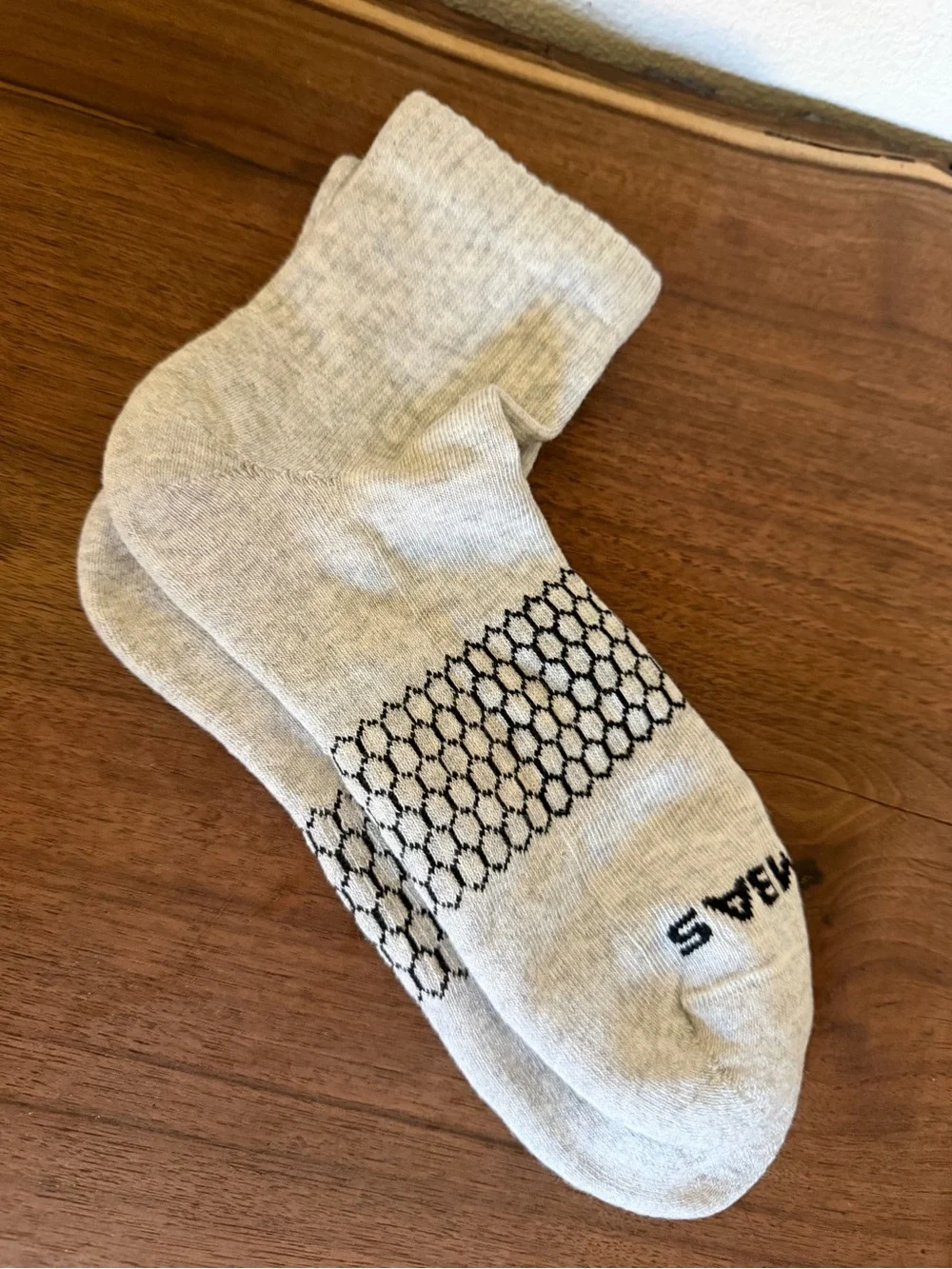 Bombas Light Gray Athletic Crew Socks with Black Honeycomb Grip - Lg